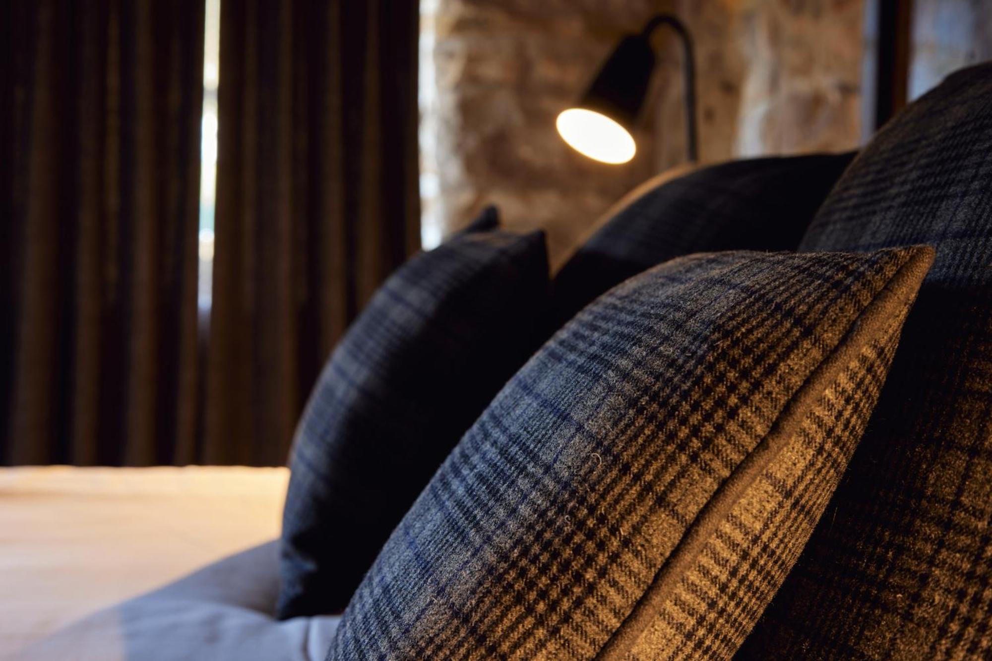 Barley Mow Bed & Breakfast Burnley Bagian luar foto